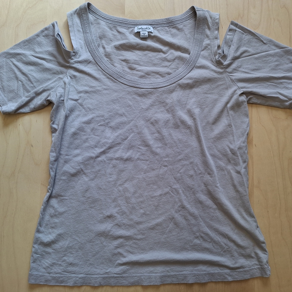 Splendid Cold Shoulder top